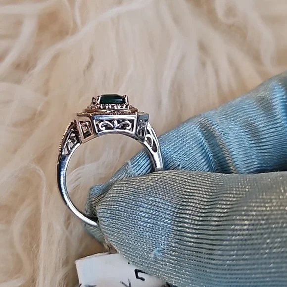 -SOLD- Vintage style, lab created emerald w/real diamonds with silver and 14kt - Picture 4 of 8